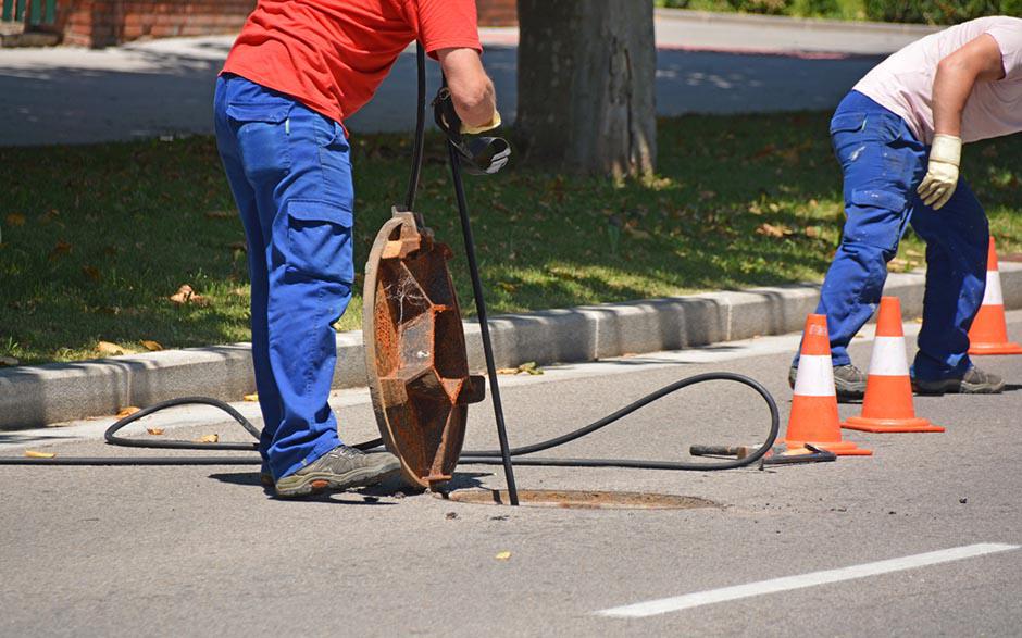 comment déboucher un wc Le Val-Saint-Germain